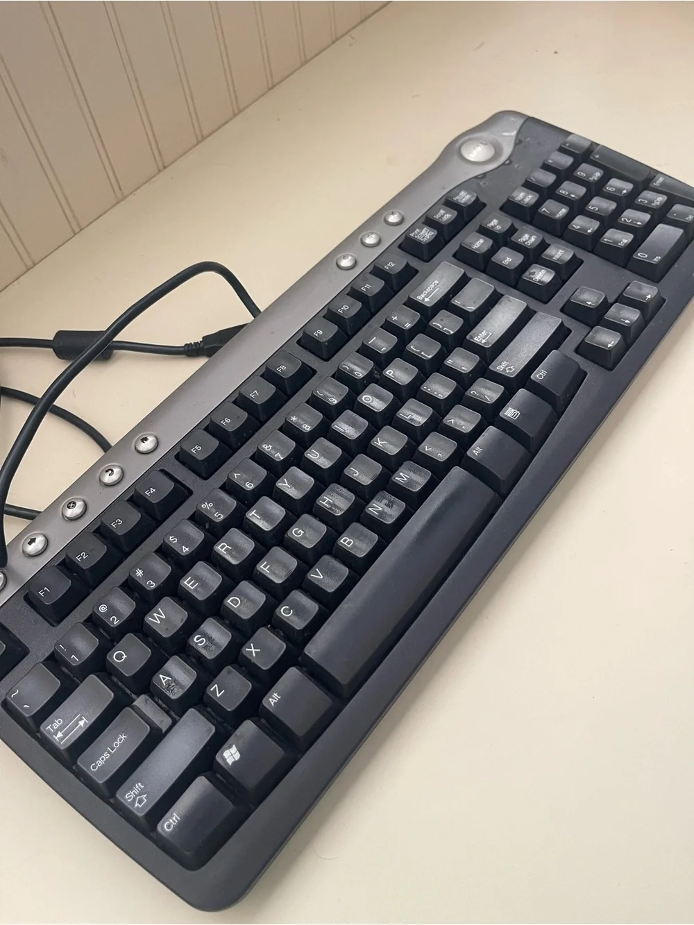 Dell Wired USB Full-Size Multimedia SK-8135 Keyboard English QWERTY Black/Silver
